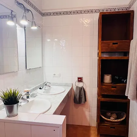 , Koldos House Vila