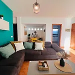וילה , Koldos House *