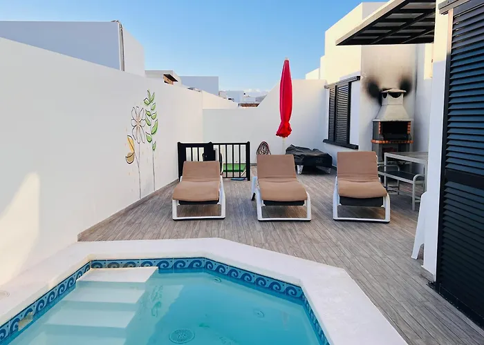 فيلة , Koldos House *